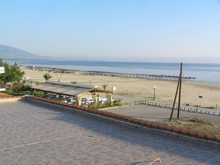 Beachhouse Nei Holiday home *